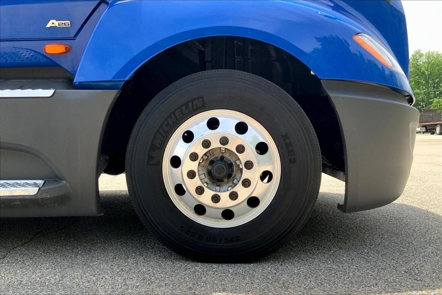 2022 International LT625 Sleeper Semi Truck - 73" Raised Roof Sleeper, A26 450HP, 12 Speed image 5