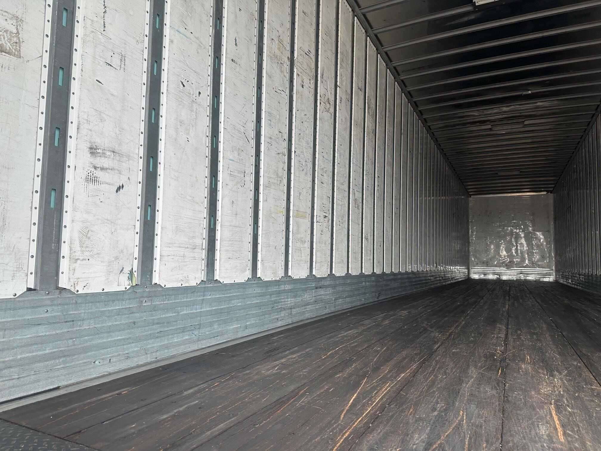 2018 Utility 4000DX 53 ft Dry Van Trailer image 7
