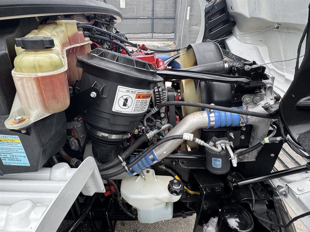 2018 Freightliner M2-106 image 42