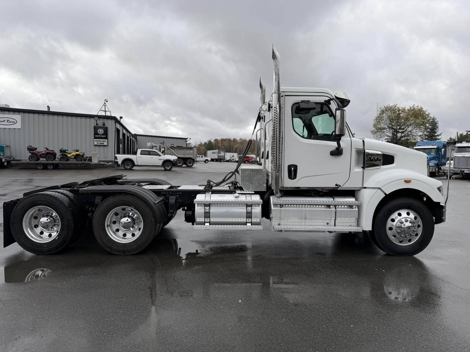 2022 Western Star 49X Chassis image 5