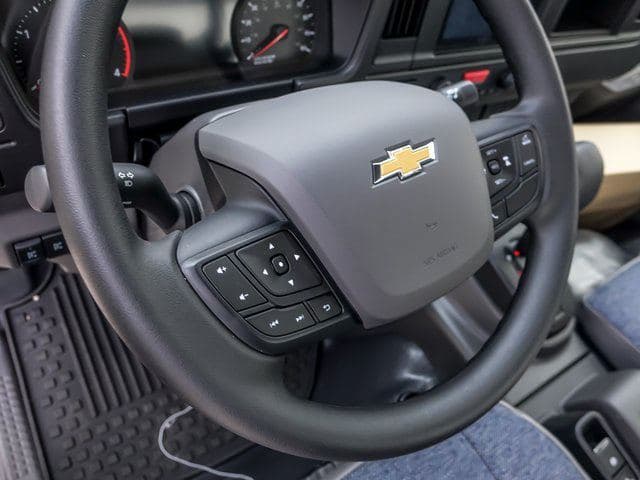 2025 Chevrolet 4500 HD LCF Diesel Base image 10