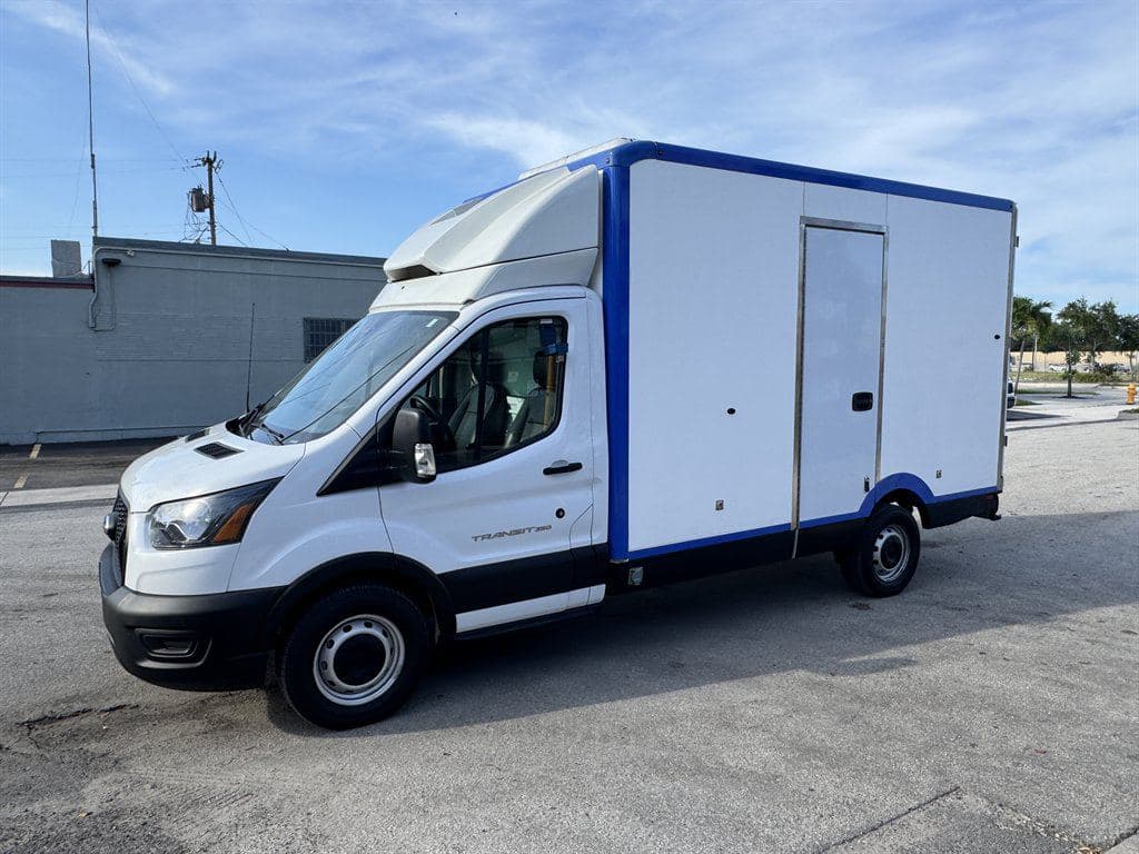 2023 Ford Transit T-350 image 5