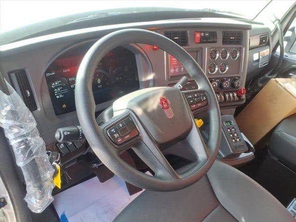 2026 Kenworth W990 image 13