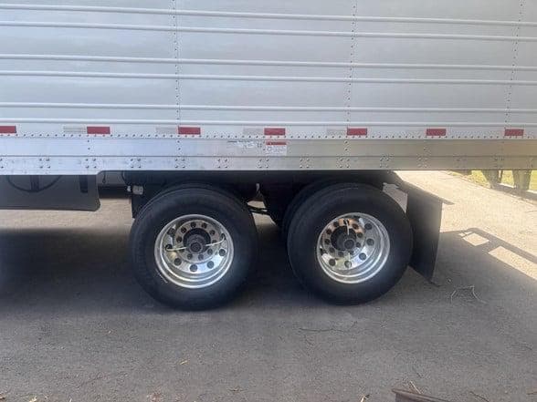 2025 Stoughton 53 ft T/A image 5