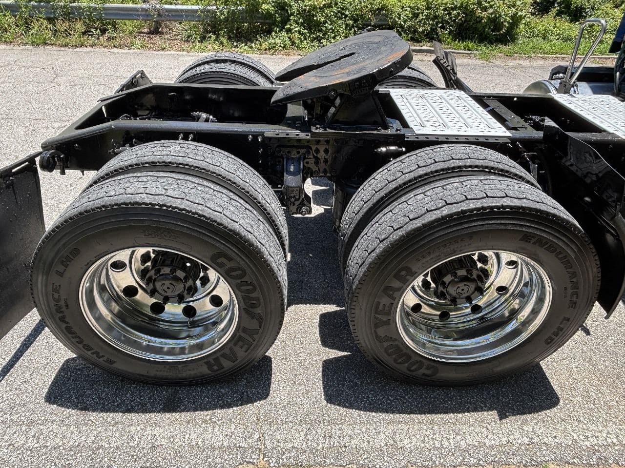 2019 Mack Anthem image 13