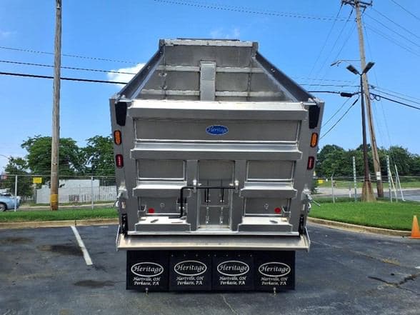 2026 Kenworth T880 image 13