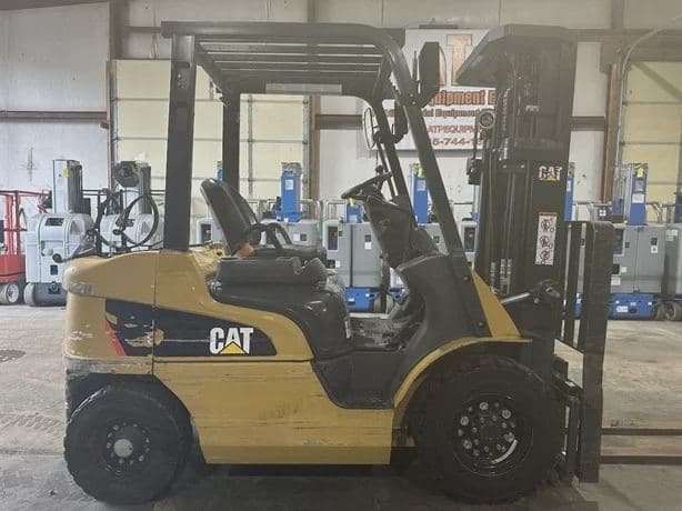 2017 Caterpillar GP25N image 1
