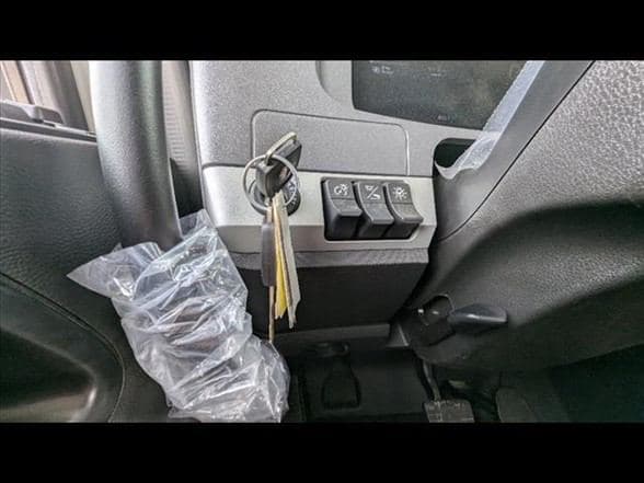 2025 Kenworth T880 image 31