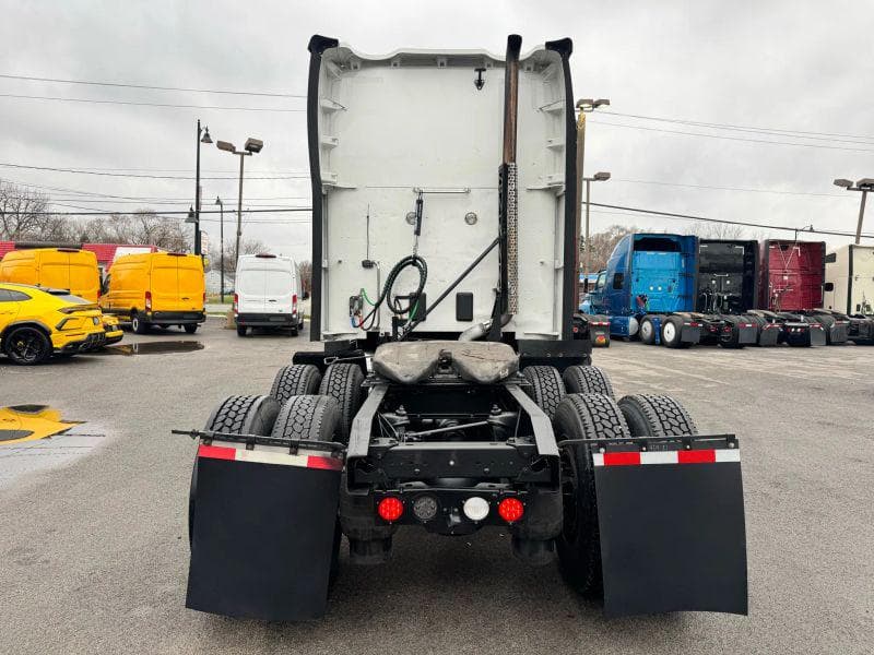 2021 Kenworth T600 image 6