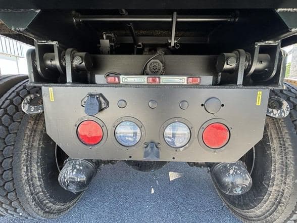 2026 Kenworth T880 image 7