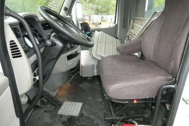 2021 Peterbilt 579 image 5