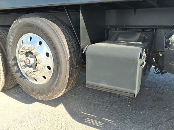 2026 Kenworth T880 image 13