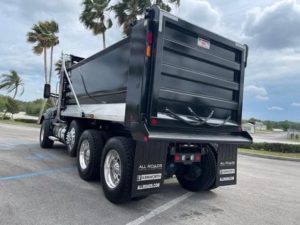 2026 Kenworth T880 image 8