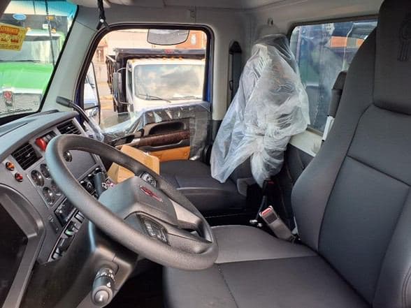 2026 Kenworth W990 image 10