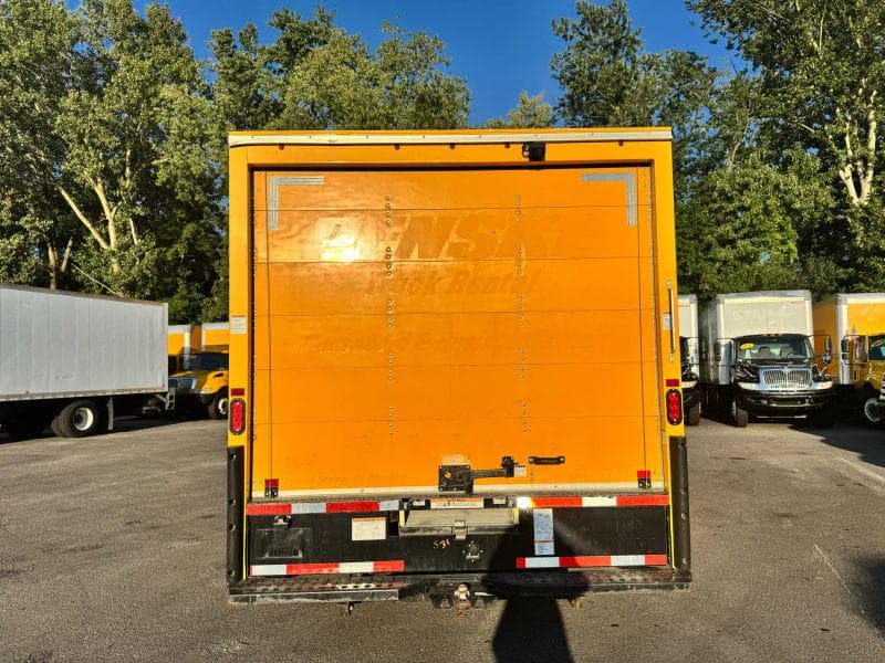 2022 Ford CF8000 image 6