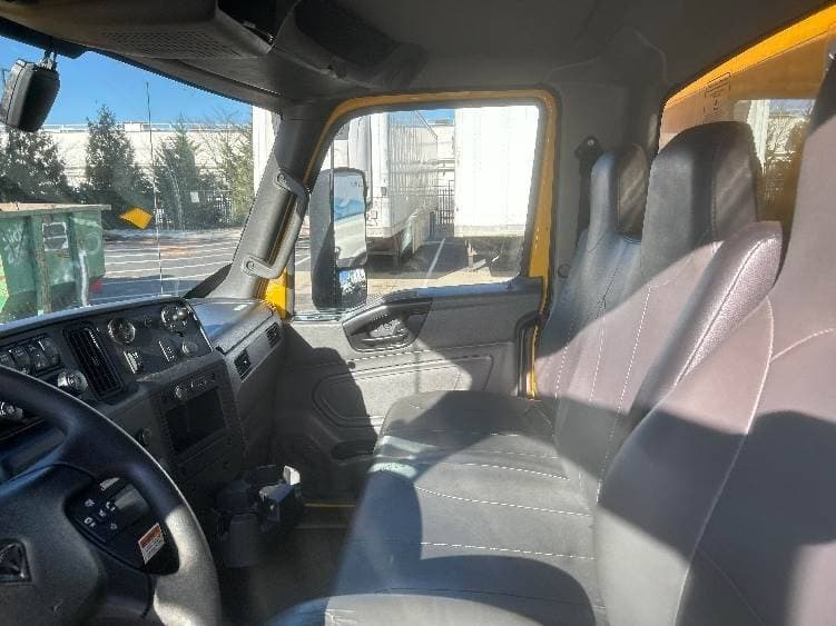 2022 International MV607 Box Truck - 220HP, 6 Speed Automatic, Roll up Door image 19