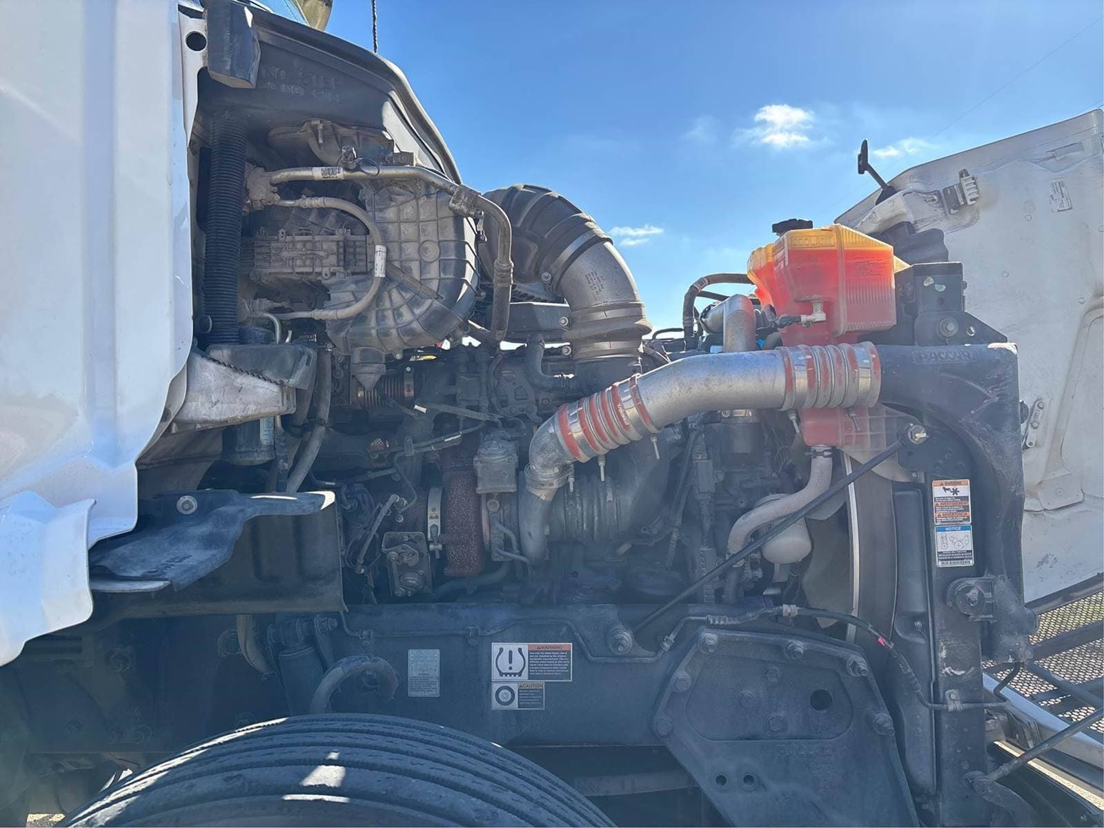 2020 Peterbilt 579 image 10
