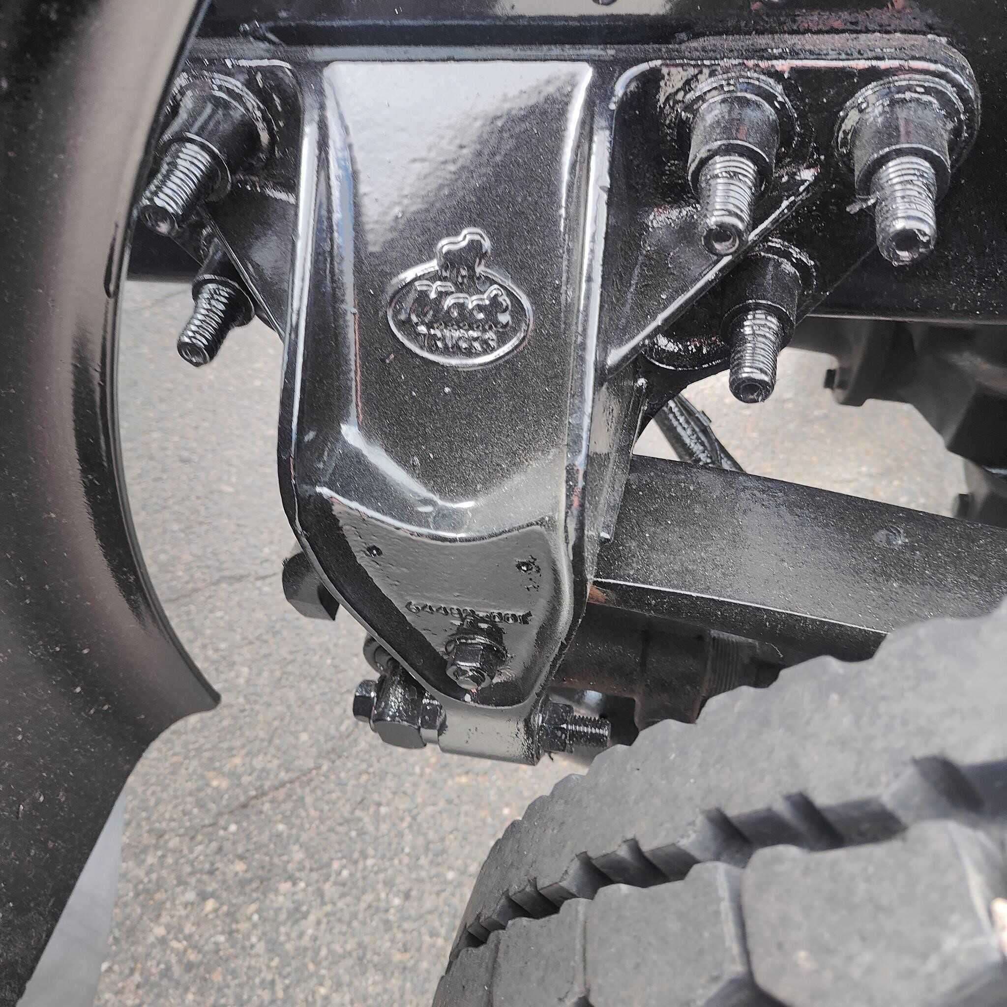 Used 2017 MACK 600 Conventional - Day Cab image 7