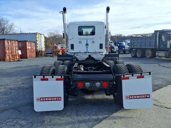 2026 Kenworth T880 image 6