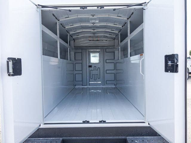 2025 Chevrolet Express 3500 Work Van Cutaway image 13