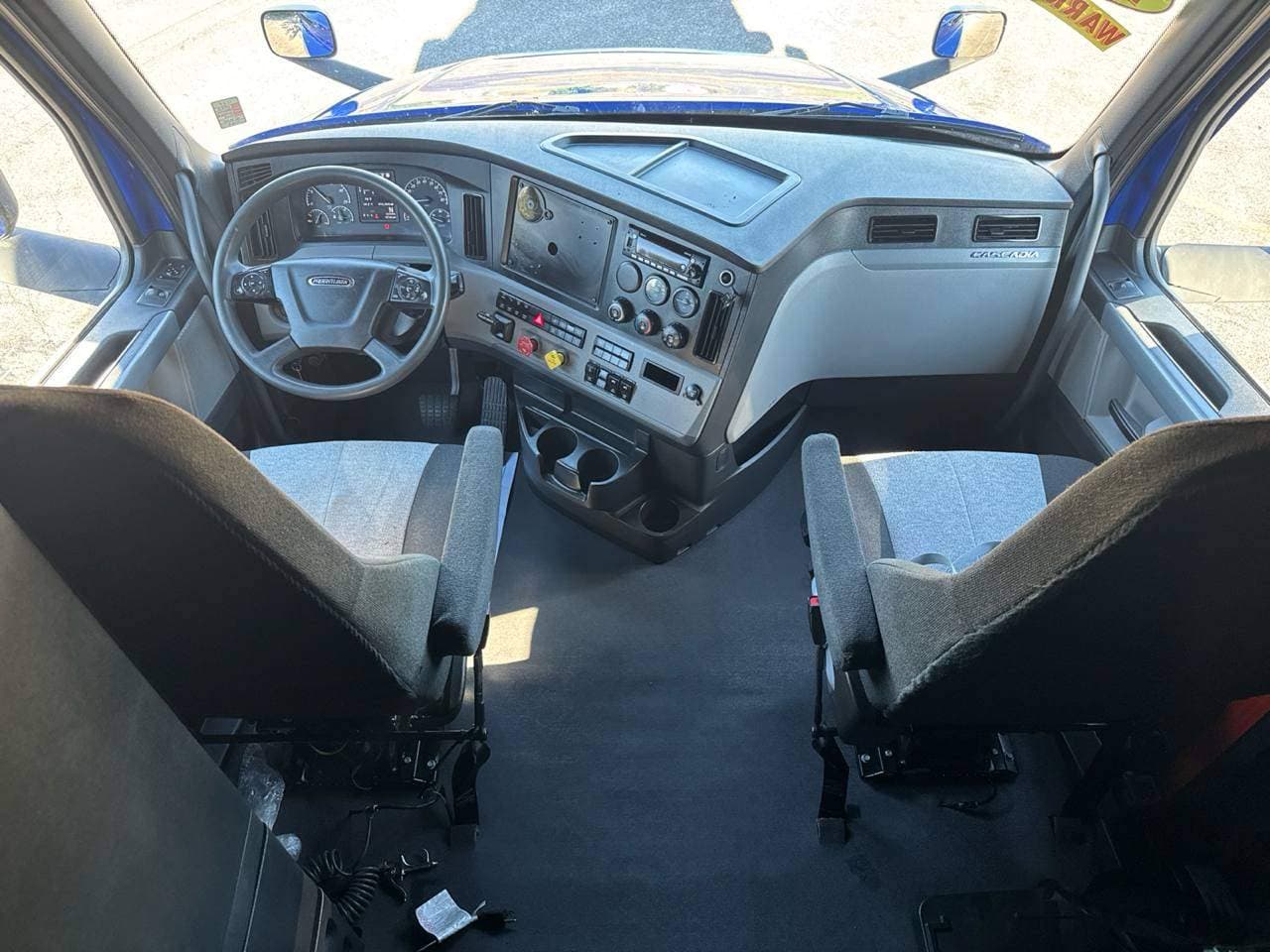 2022 Freightliner Cascadia 126 image 15
