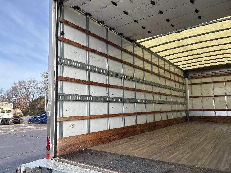 2022 International MV607 Box Truck - 220HP, 6 Speed Automatic, Roll up Door image 11