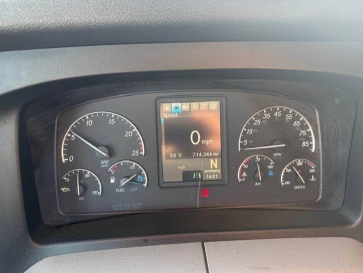 2020 Freightliner Cascadia 126 Sleeper Semi Truck - 72" Condo Sleeper, 505HP, 12 Speed Automatic image 9