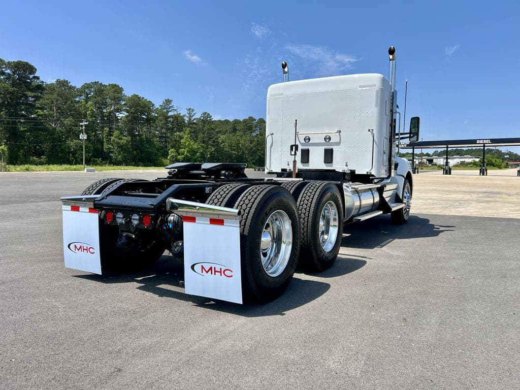 New 2027 KENWORTH T880 image 8