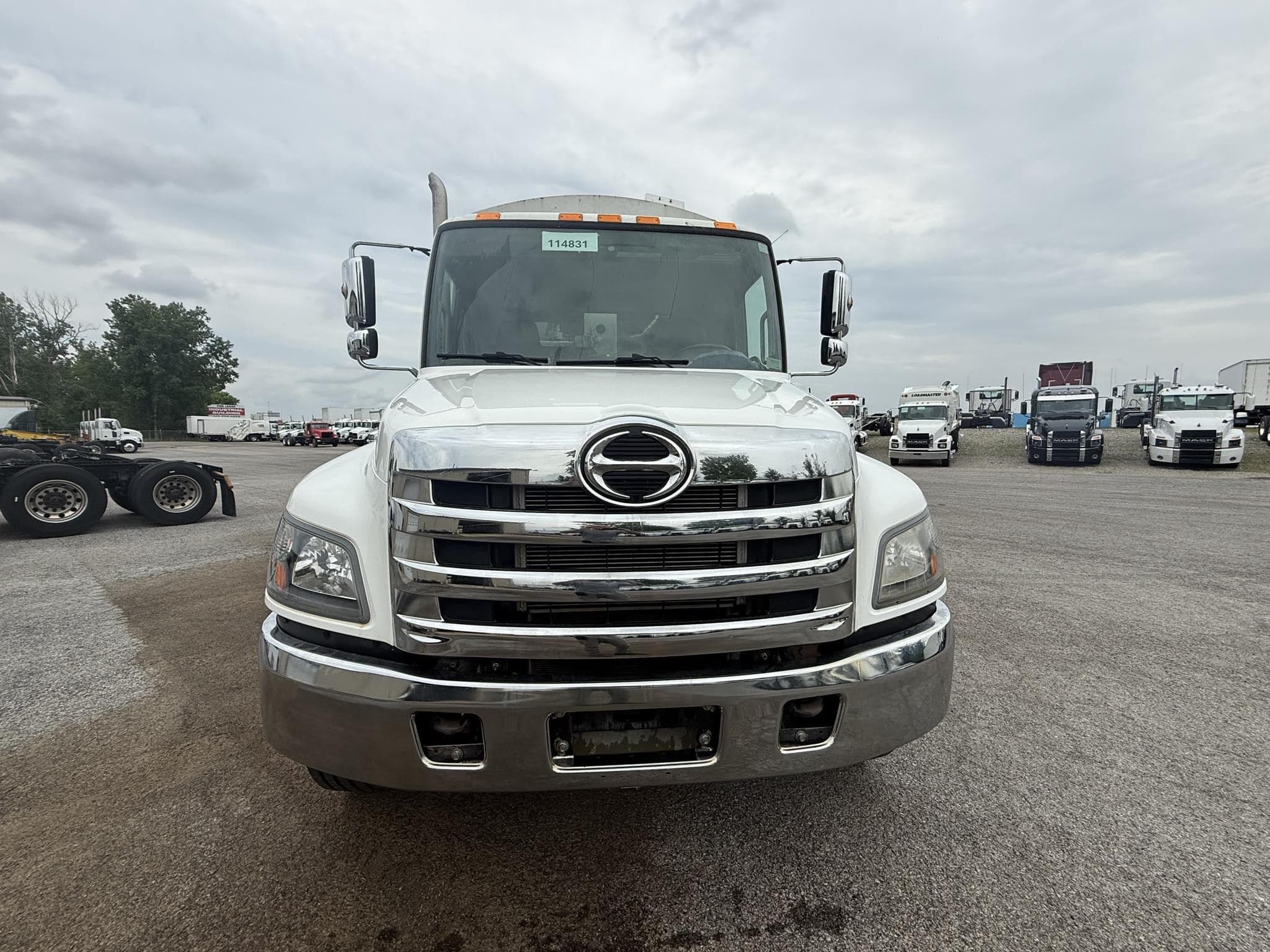 2020 HINO 338 114831 image 8