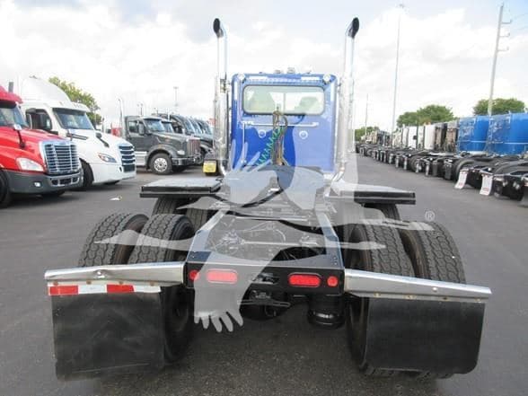 2019 Peterbilt 389 image 6