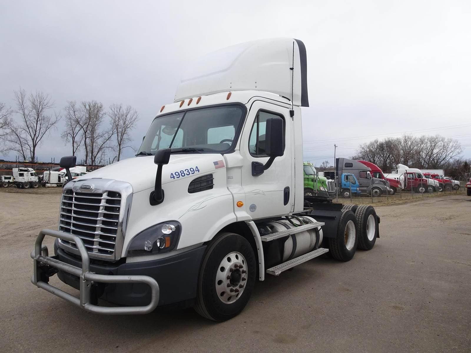 2018 Freightliner Cascadia 113 image 1