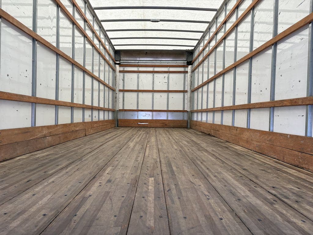Used 2021 INTERNATIONAL MV607 image 15