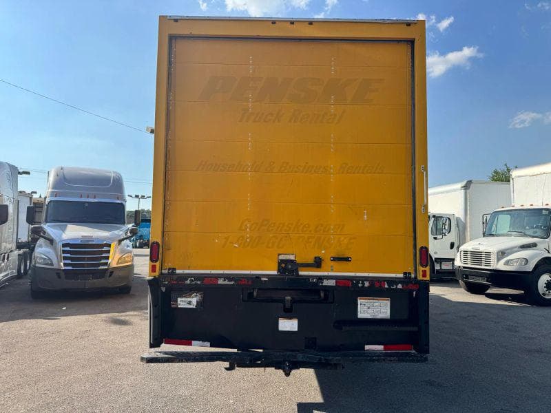 2020 International MV607 image 8