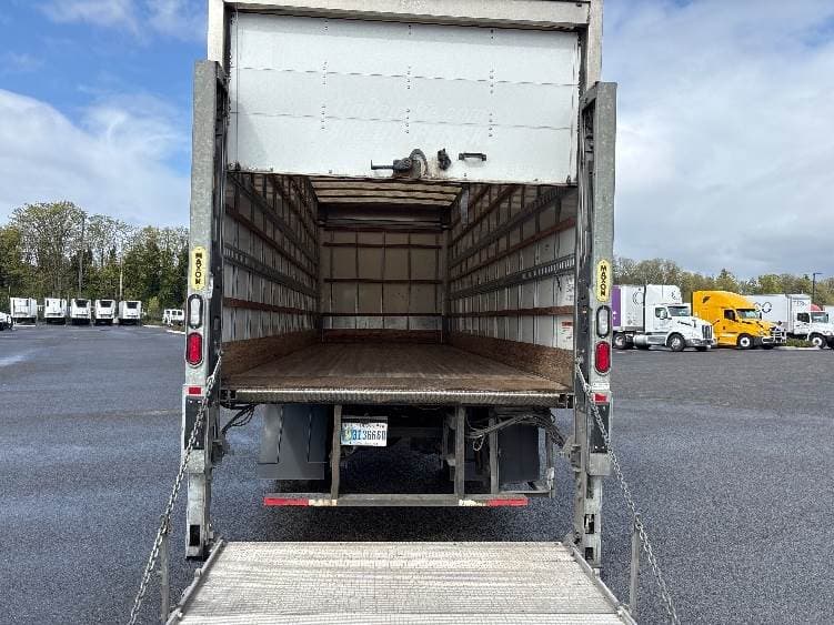 2022 International MV607 Box Truck - 220HP, 6 Speed Automatic, Roll up Door image 8