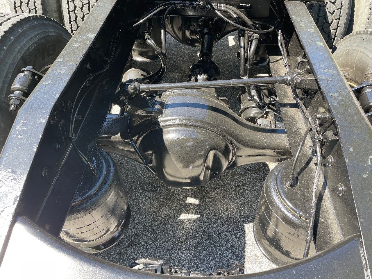 2020 Freightliner Cascadia 126 image 5