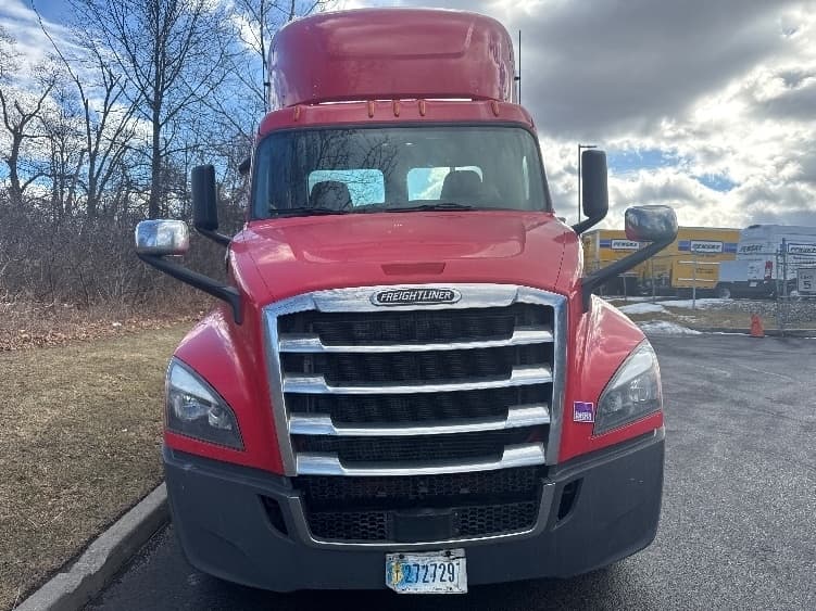 Used 2019 Freightliner Conventional - Day Cab, Tractor - T12664ST image 3