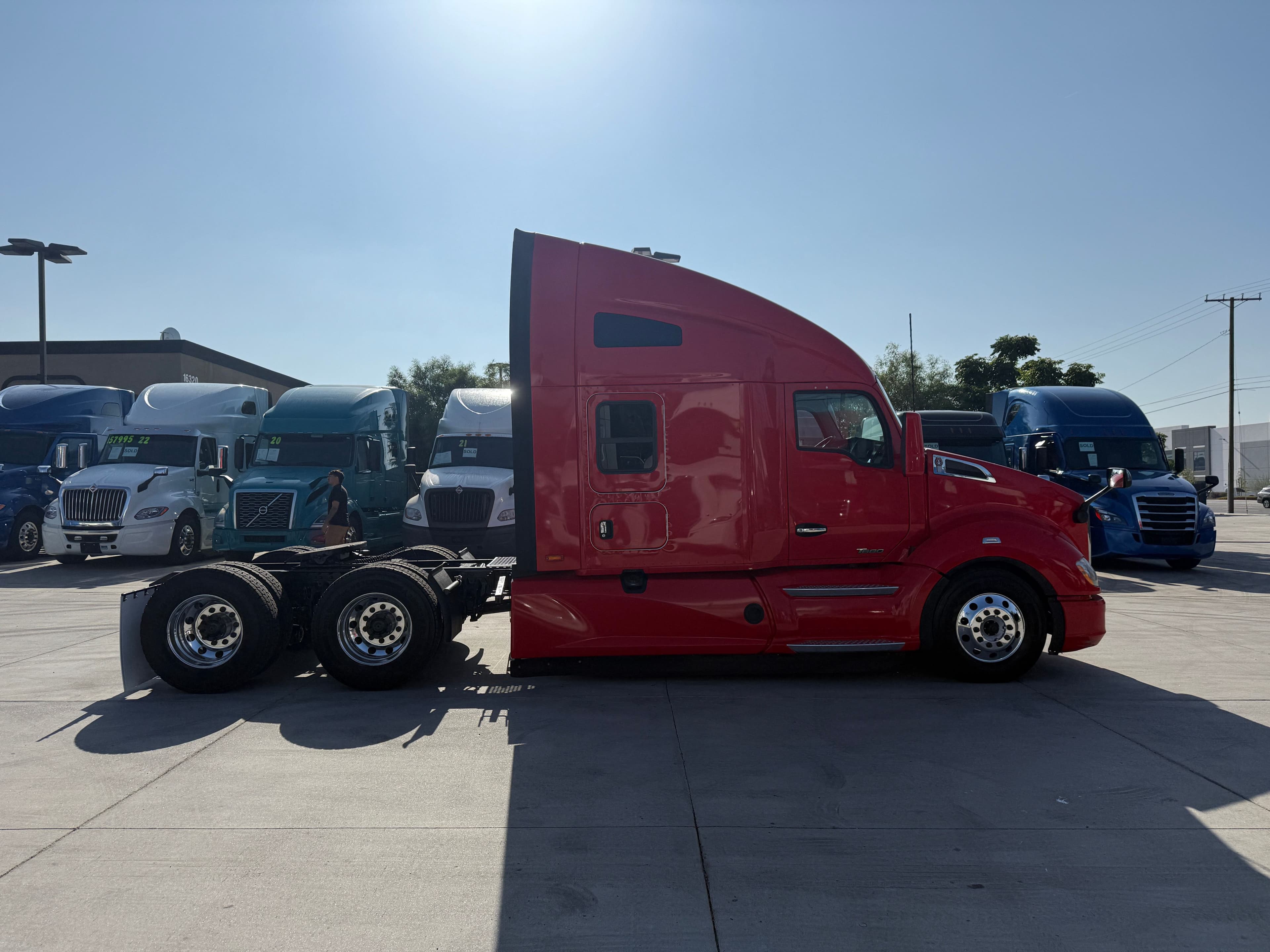 2020 Kenworth T680 image 4