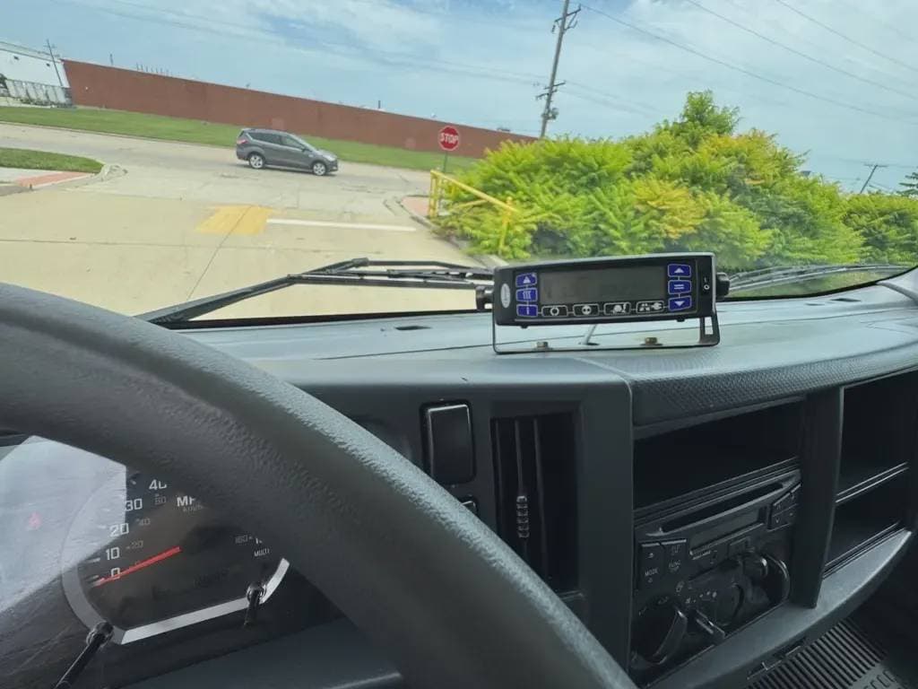 Used 2018 ISUZU Reefer/Refrigerated Truck, Catering Truck - Food Truck, Beverage Truck - NPR XD For Sale image 11