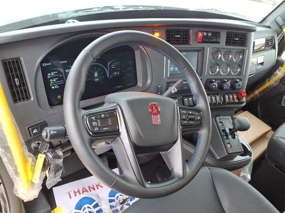2026 Kenworth W990 image 10