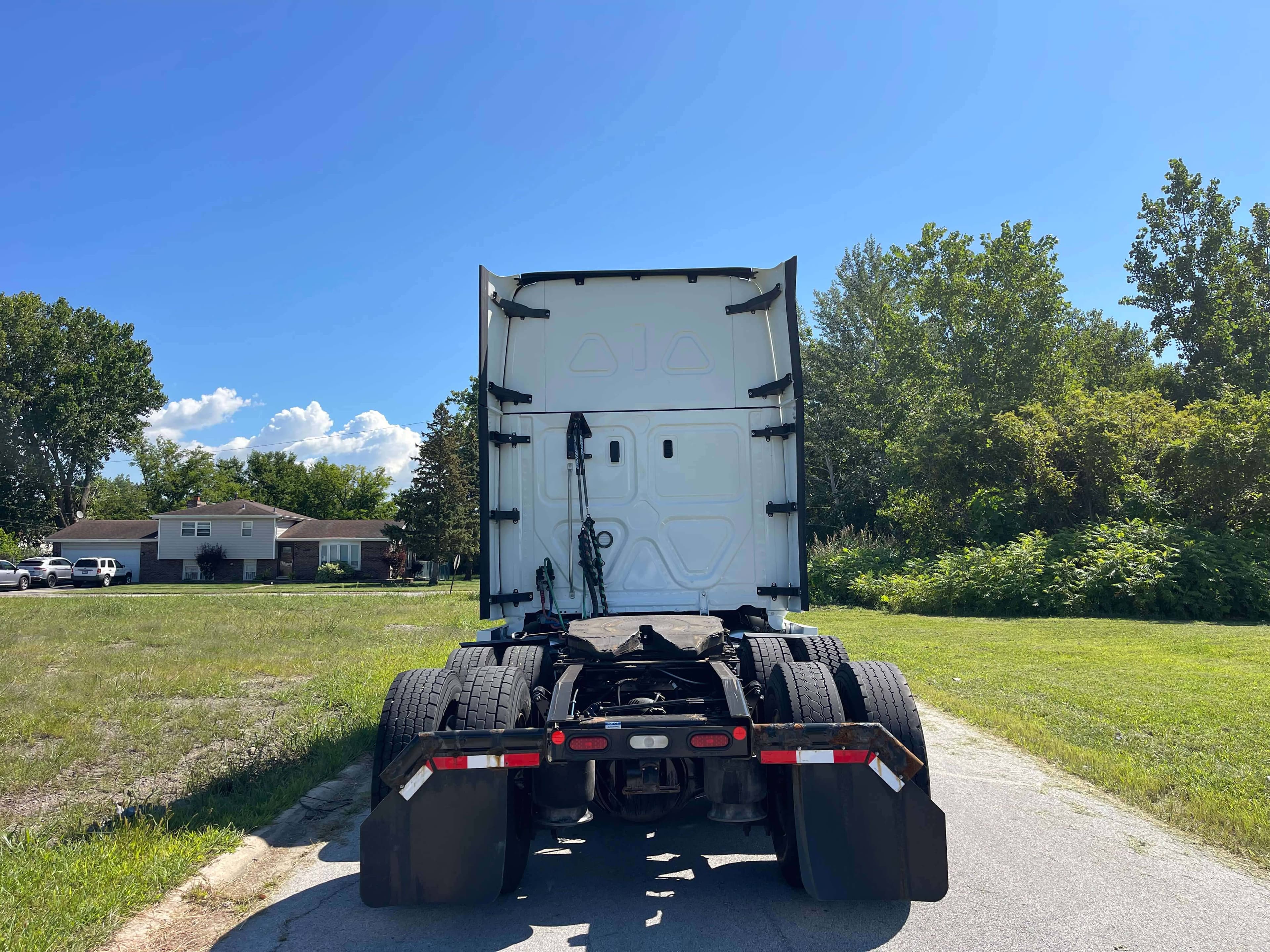 2022 Freightliner Cascadia 126 image 6