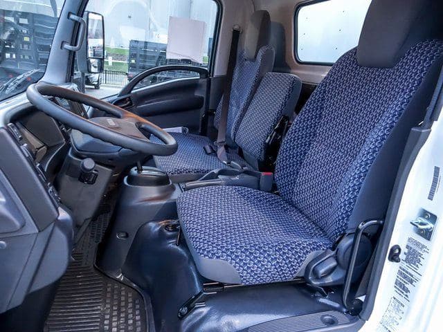 2025 Chevrolet 5500 XG LCF Gas Work Truck 16'x102"x97" Box image 10