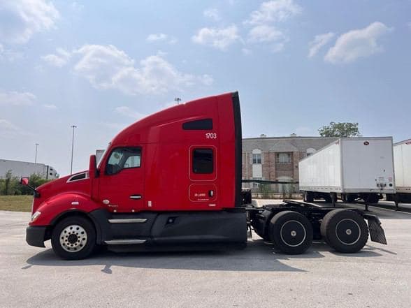 2020 Kenworth T680 image 6