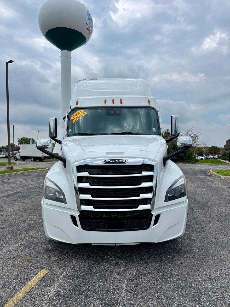 2021 Freightliner Cascadia 126 image 2
