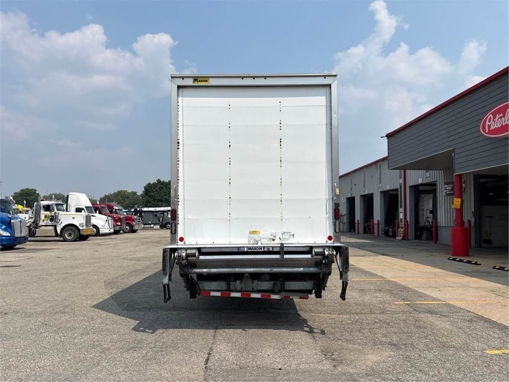 2019 Peterbilt 337 image 5