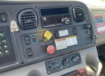 2020 Freightliner M2-106 image 19