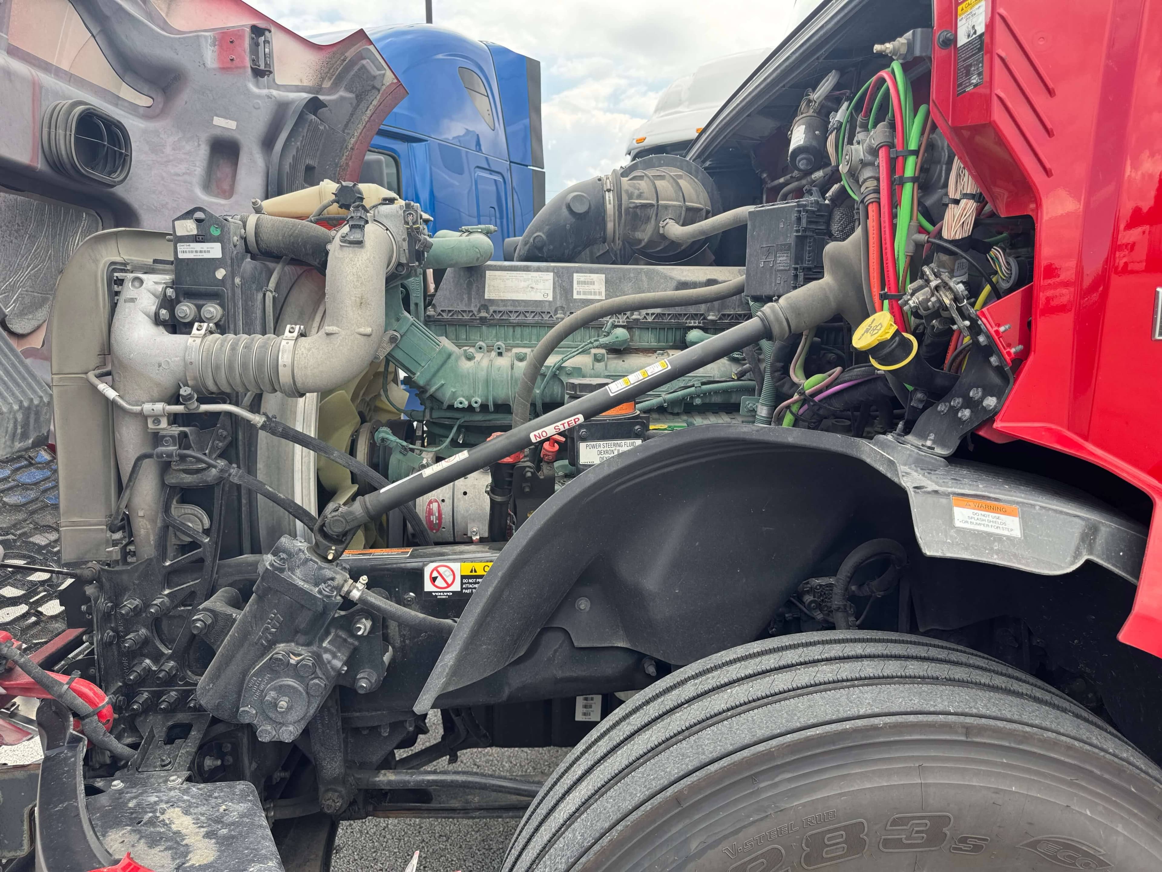 2022 Volvo VNL760 image 5