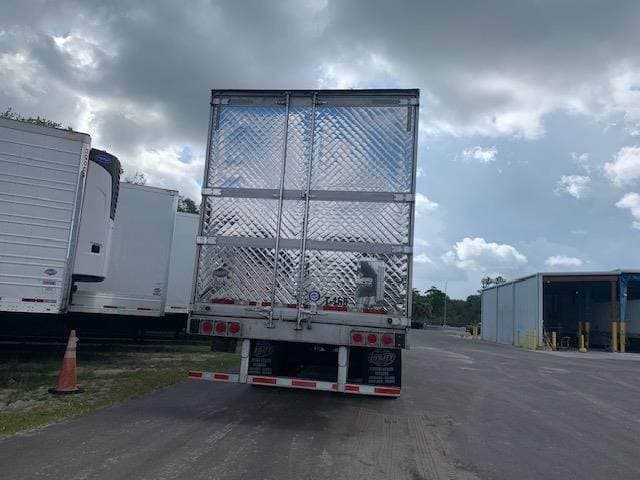 2020 Utility 3000R image 3