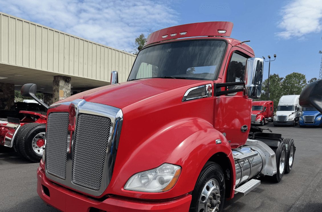 2019 Kenworth T680 image 2