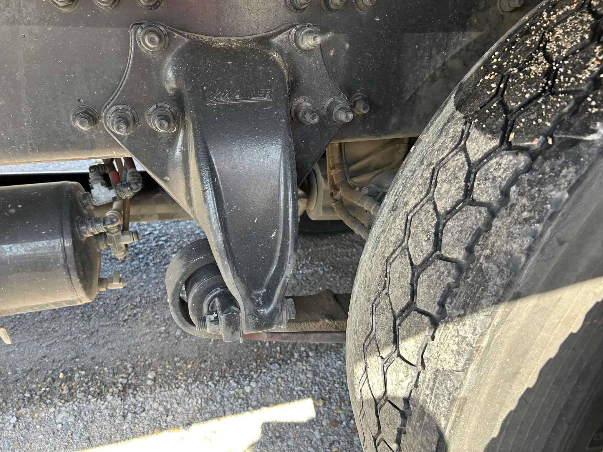 2019 Freightliner M2 image 5