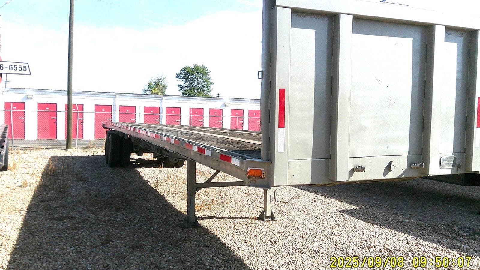1988 Great Dane 48ft Flatbed Trailer image 6